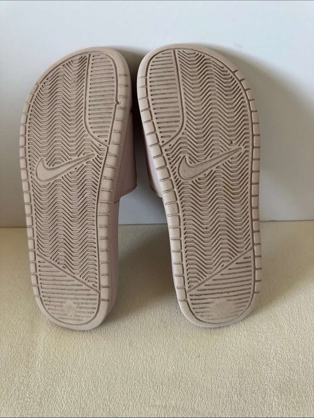 Nike slides